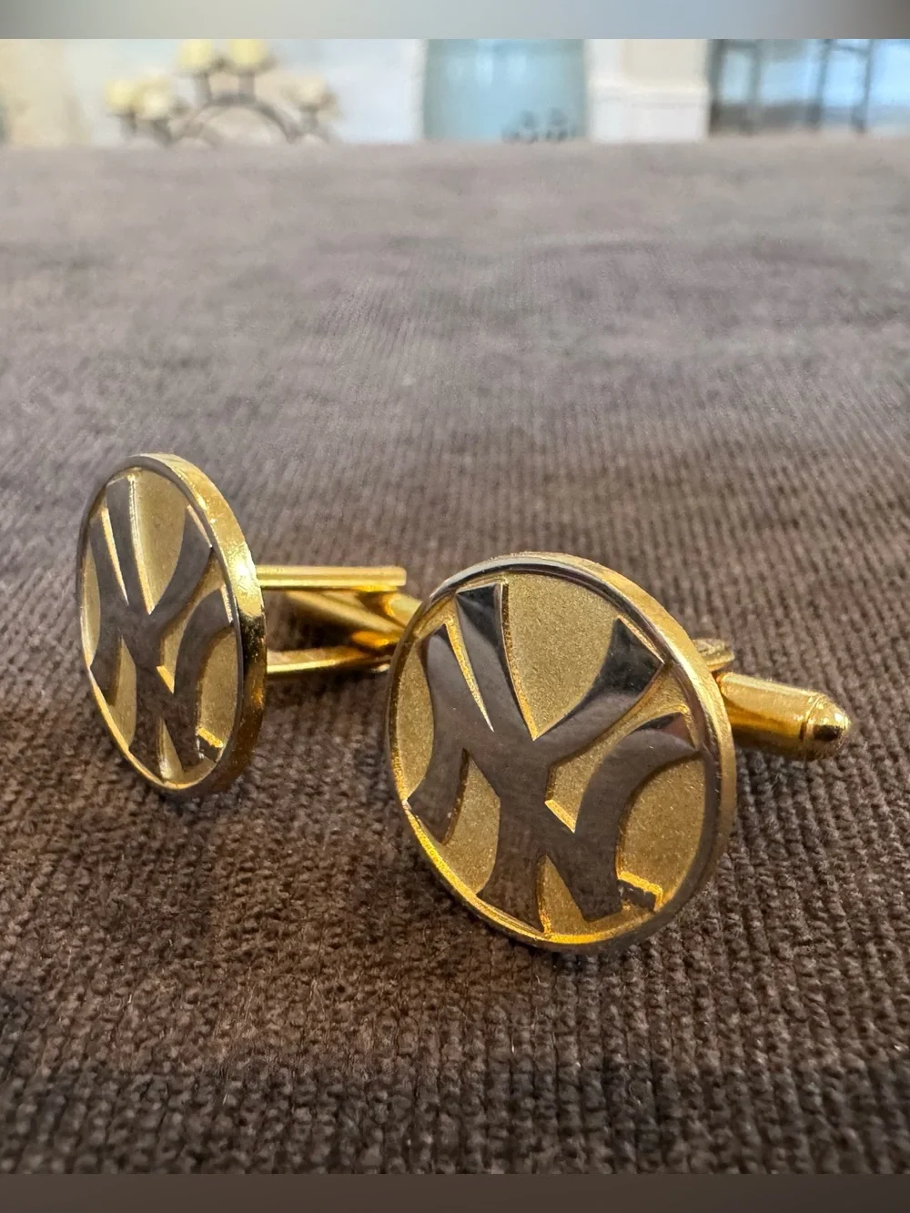Gold NY Yankees Logo Round Cuff Links
